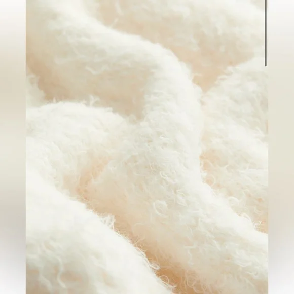 H&M Fluffy Knit Sweater - Picture 6 of 7